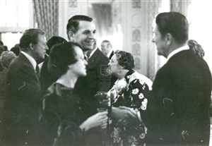 Image description is not available for 1977.062